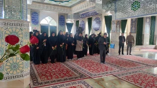 غبارروبی گلراز شهدا به همت بسیج دانشجویی